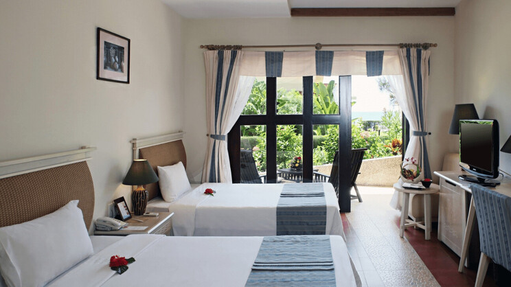 Bungalow Garden View